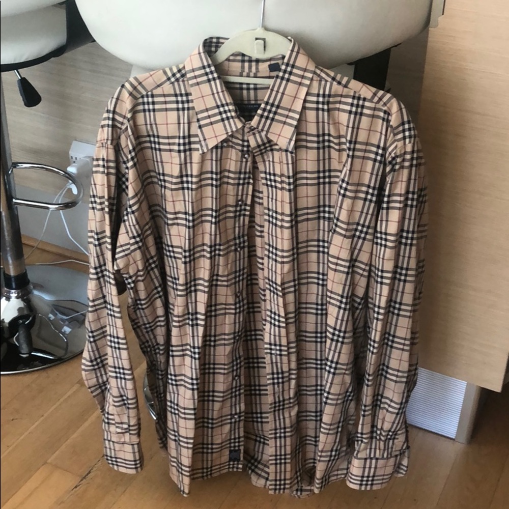 Burberry button down shirt size large vintage!